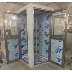 食品飲料化妝品廠標(biāo)準(zhǔn)配置轉(zhuǎn)角型l型風(fēng)淋室定制加工